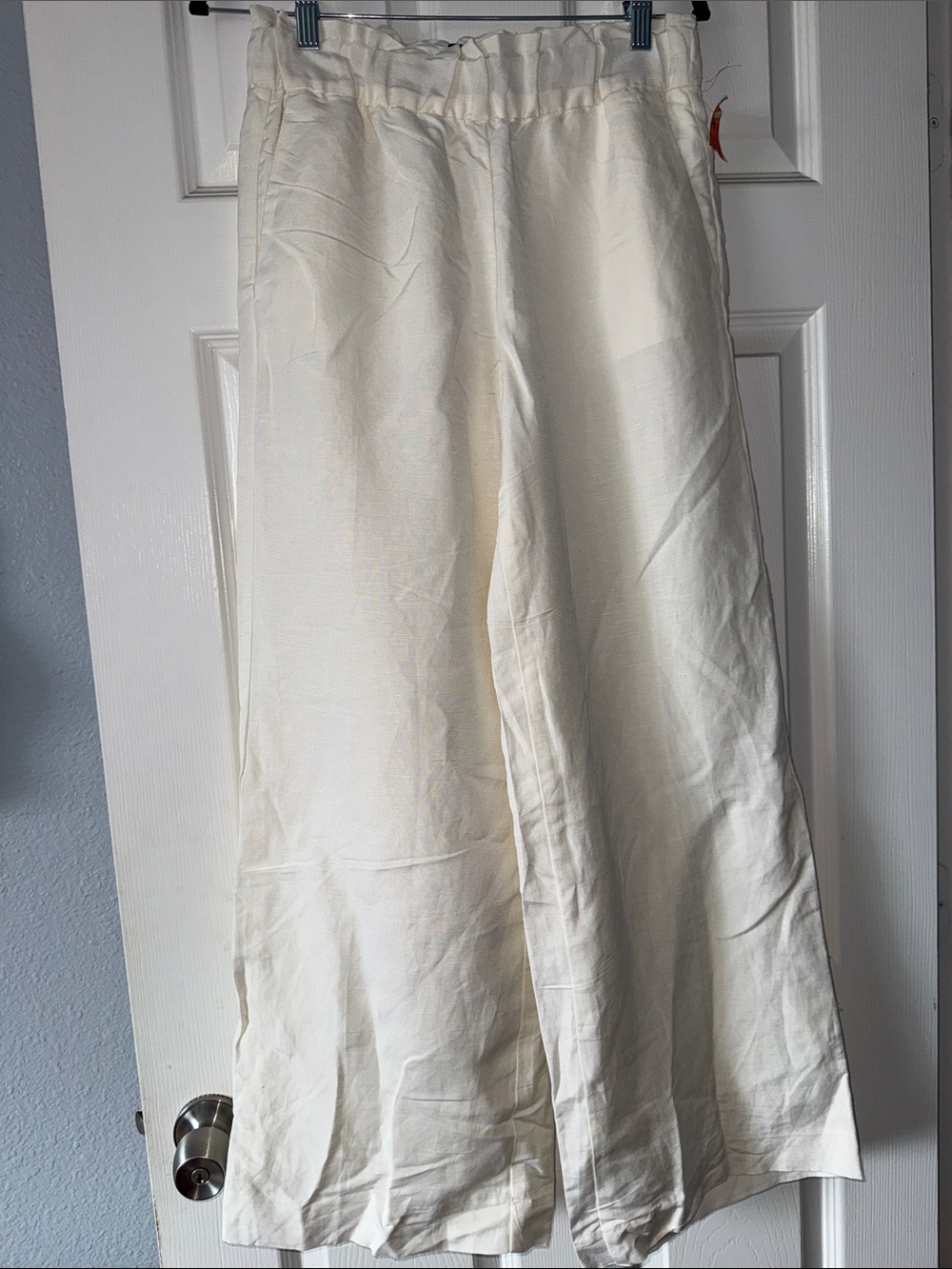 Ann Taylor Cream Wide-Leg pant.